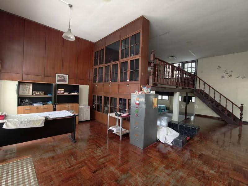 บ้านพร้อมที่ดินขนาด 184 ตารางวา Land for Sale 184 Sq.wha, Bangkok, ประชาอุทิศ 45, Rat Burana, Bangkok, 3 Bedrooms, 300 sqm, Single Detached House For Sale, by Thanatsorn Hongmanop, 500526893 - DDproperty.com