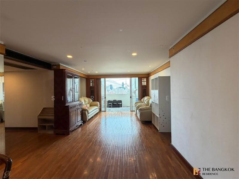 D.S. Tower 2 Sukhumvit 39, Bangkok, Soi Sukhumvit 39, Khlong Tan Nua, Watthana, Bangkok, 2 Bedrooms, 138 sqm, Condo For Sale, by Sirirut Havee Akehurst, 500526905 - DDproperty.com