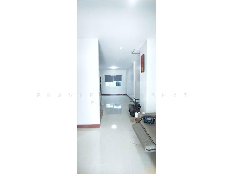 หมู่บ้านพัฒนเทพ 9/1, พัทยา, ชลบุรี, หนองปรือ, บางละมุง, ชลบุรี, 92 ตร.ม., ทาวน์เฮ้าส์ ให้เช่า, โดย Praveen Prabhat Peter, 500526918 - DDproperty.com