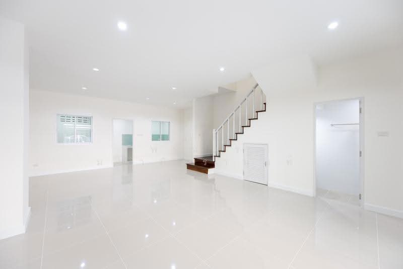 Prinyaluck Light Rama 5, Nonthaburi, Bang Krang, Muang Nonthaburi, Nonthaburi, 3 Bedrooms, 180 sqm, Townhouse For Sale, by พเนตร มหามิตรานนท์, 500526952 - DDproperty.com
