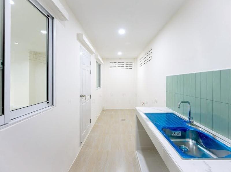 Prinyaluck Light Rama 5, Nonthaburi, Bang Krang, Muang Nonthaburi, Nonthaburi, 3 Bedrooms, 180 sqm, Townhouse For Sale, by พเนตร มหามิตรานนท์, 500526952 - DDproperty.com