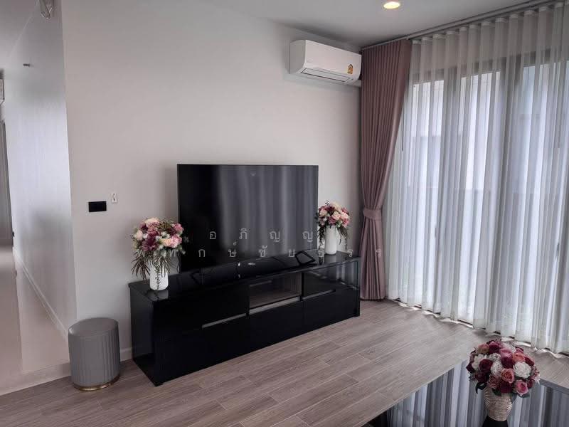 Burasiri Krungthep Kreetha, Bangkok, 95 Soi Pracha Ruam Chai, Hua Mak, Bang Kapi, Bangkok, 4 Bedrooms, 300 sqm, Single Detached House For Rent, by Apinya Pitakchaitham, 500526961 - DDproperty.com