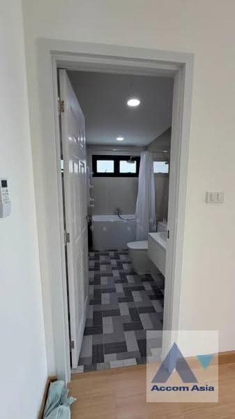 Private Swimming Pool 5 Bedrooms House for Rent in Latkrabang, Bangkok, Nong Bon, Prawet, Bangkok, 5 Bedrooms, 330 sqm, Single Detached House For Rent, by บริษัท แอคคอม เอเซีย จำกัด, 500526972 - DDproperty.com