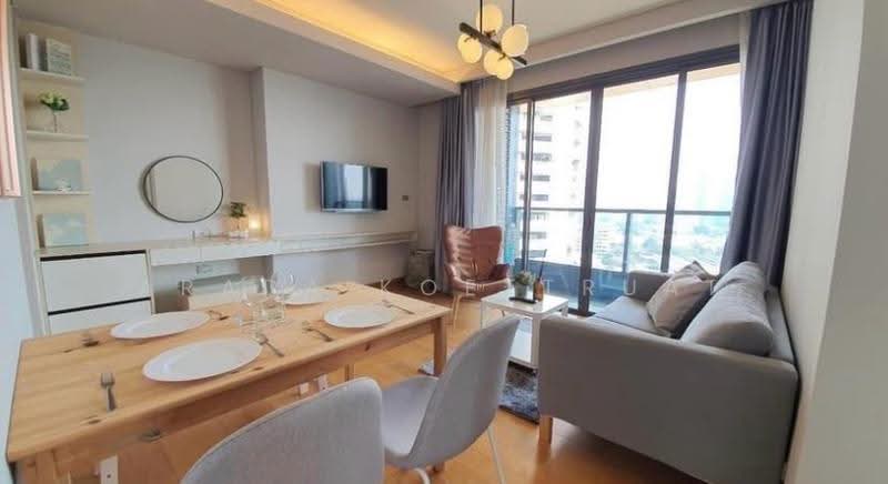 The Lumpini 24, Bangkok, Sukhumvit 24 Road, Khong Tan, Khlong Toei, Bangkok, 2 Bedrooms, 55 sqm, Condo For Sale, by Arada Koettruat, 500526978 - DDproperty.com