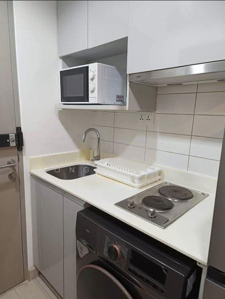 IDEO MOBI Sukhumvit 81, Bangkok, 2097 Sukhumvit Road, Bang Chak, Phra Khanong, Bangkok, 1 Bedroom, 30 sqm, Condo For Rent, by Phitchaporn Kongsamrong, 500526989 - DDproperty.com