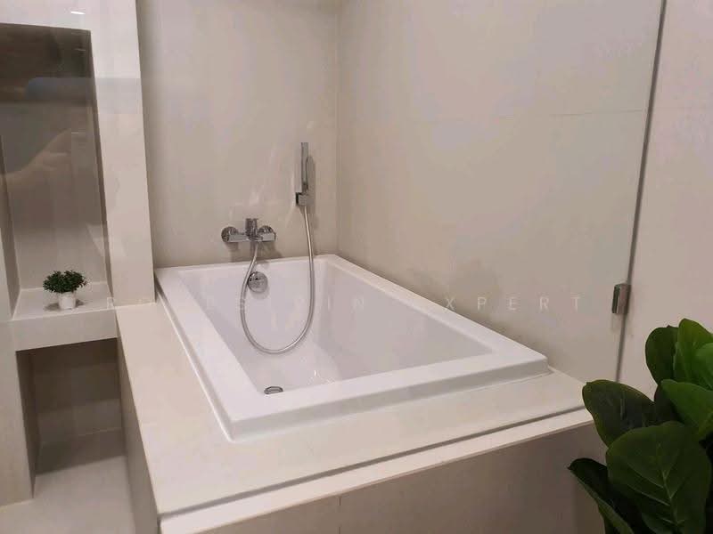 Noble Ambience Sukhumvit 42, bangkok, 55 Suk Chai Alley, Khong Tan, Khlong Toei, Bangkok, 2 Bedrooms, 42 sqm, Condo For Rent, by Rosesirin Expert, 500527020 - DDproperty.com
