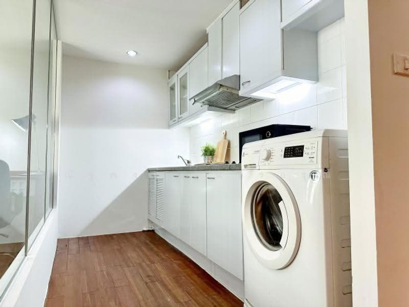 The Grand Regent, Bangkok, 2 2/399 Soi Mahatlek Luang 2, Lumphini, Pathum Wan, Bangkok, 1 Bedroom, 37 sqm, Condo For Rent, by ณัฐพงศ์ สุนทรอรุณ, 500527037 - DDproperty.com