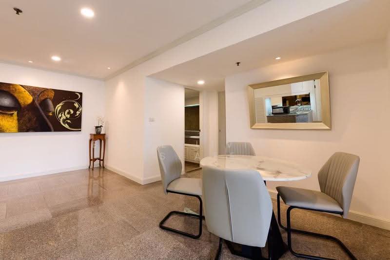 Baan Suanpetch, Bangkok, 18 Soi Sukhumvit 39, Khlong Tan Nua, Watthana, Bangkok, 3 Bedrooms, 140 sqm, Condo For Rent, by BetterLiving Estate, 500527097 - DDproperty.com