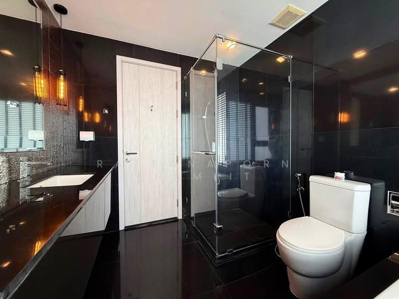 Rhythm Sukhumvit 36-38, Bangkok, 55 Soi Sukhumvit 36, Sukhumvit Road, Phra Kanong, Khlong Toei, Bangkok, 2 Bedrooms, 75 sqm, Condo For Rent, by Rattanaporn Khamlit, 500527121 - DDproperty.com
