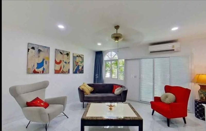 Luxury 4Bedroom Townhouse for Sale in Pratumnak Hill, Chon Buri (Pattaya), ถนนสุขุมวิท 103, Nong Pru, Bang Lamung (Pattaya), Chon Buri (Pattaya), 4 Bedrooms, 380 sqm, Townhouse For Sale, by Johannes Pannier, 500527156 - DDproperty.com