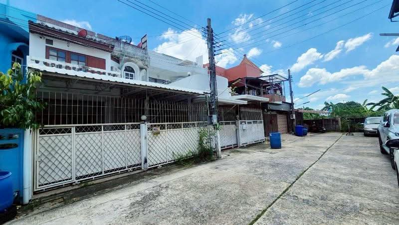 Town house Sathorn Yannawa Distric, Bangkok, Bang Pong Pang, Yan Nawa, Bangkok, 3 Bedrooms, 200 sqm, Townhouse For Sale, by ศิริกาญจณ์ ประณุทกระสานติ์, 500527158 - DDproperty.com