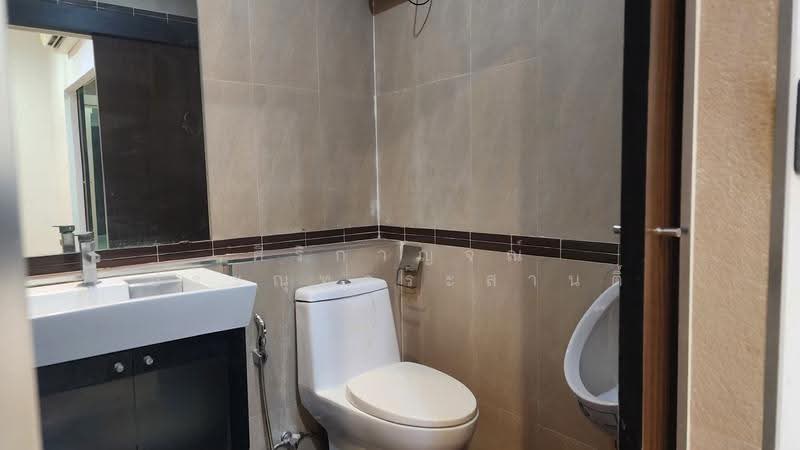 Town house Sathorn Yannawa Distric, Bangkok, Bang Pong Pang, Yan Nawa, Bangkok, 3 Bedrooms, 200 sqm, Townhouse For Sale, by ศิริกาญจณ์ ประณุทกระสานติ์, 500527158 - DDproperty.com