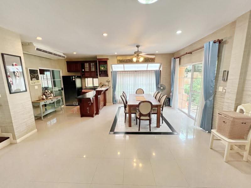 Nantawan Ramkhamhaeng, Bangkok, Soi Ramkhamhaeng 94, Saphan Sung, Bangkok, 3 Bedrooms, 230 sqm, Single Detached House For Sale, by คุณวรพรรษสร ศศิโรจน์โสภณ, 500527168 - DDproperty.com