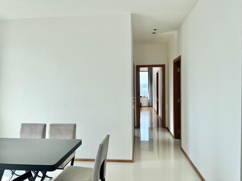 The Emporio Place, Bangkok, 93 Soi Sukhumvit 24, Sukhumvit Road, Khong Tan, Khlong Toei, Bangkok, 2 Bedrooms, 102 sqm, Condo For Sale, by Napatcha Karapakdee, 500527198 - DDproperty.com