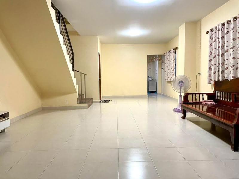 Soi Phayom 11, Pratunam Phra In, Phra Nakhon Si Ayutthaya, Phayom, Wang Noi, Phra Nakhon Si Ayutthaya, 3 Bedrooms, 150 sqm, Townhouse For Sale, by Niwet kusol, 500527201 - DDproperty.com