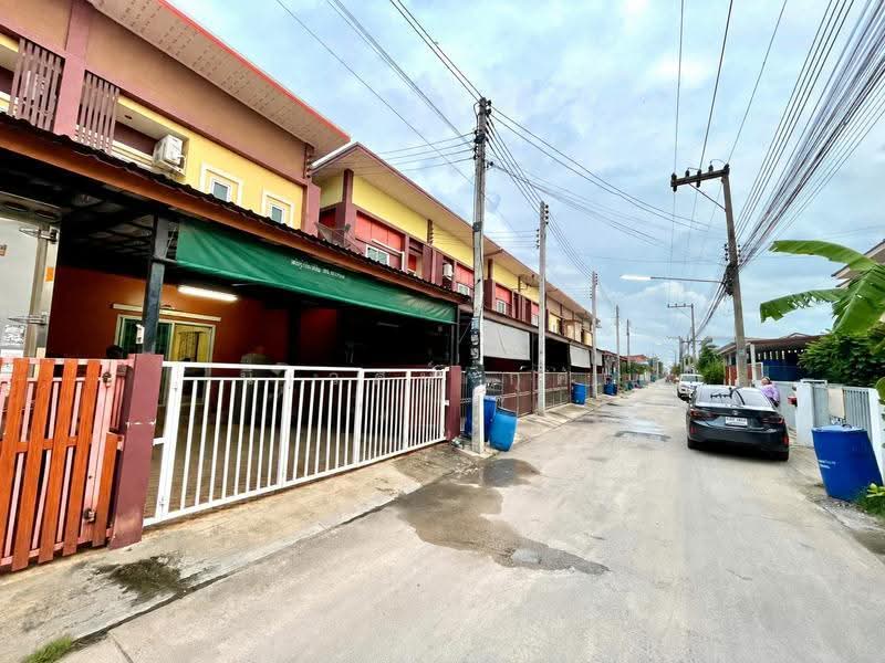Soi Phayom 11, Pratunam Phra In, Phra Nakhon Si Ayutthaya, Phayom, Wang Noi, Phra Nakhon Si Ayutthaya, 3 Bedrooms, 150 sqm, Townhouse For Sale, by Niwet kusol, 500527201 - DDproperty.com