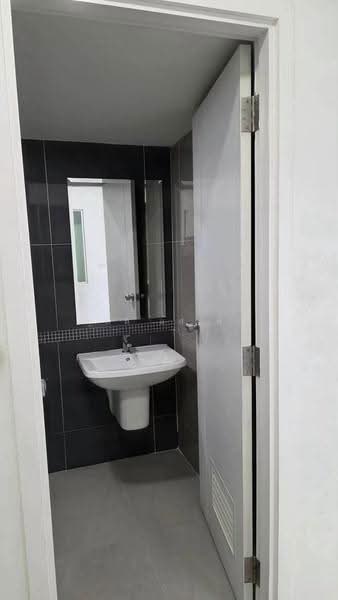 ให้เช่าบ้านเดี่ยว ม.เดอะคอมพลีท ใกล้ J park ศรีราชา, Chon Buri (Pattaya), Surasak, Si Racha, Chon Buri (Pattaya), 3 Bedrooms, 180 sqm, Single Detached House For Rent, by Dusit Saengfa, 500527239 - DDproperty.com