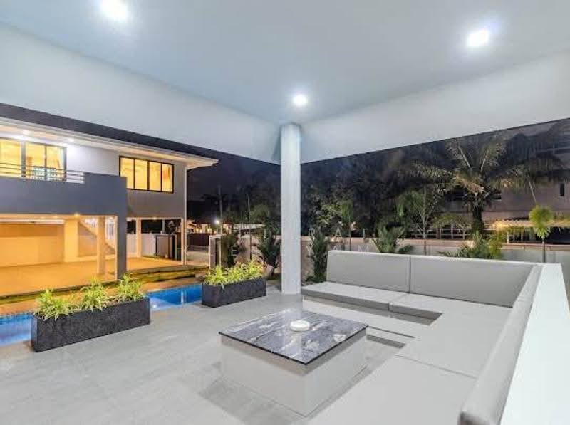4-BR House, Phuket, Rawai, Muang Phuket, Phuket, 4 Bedrooms, 315 sqm, Single Detached House For Sale, by Puttirat Kleebyam, 500527290 - DDproperty.com