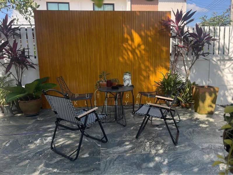 4-BR House, Phuket, Kathu, Phuket, 4 Bedrooms, 200 sqm, Single Detached House For Rent, by Puttirat Kleebyam, 500527378 - DDproperty.com