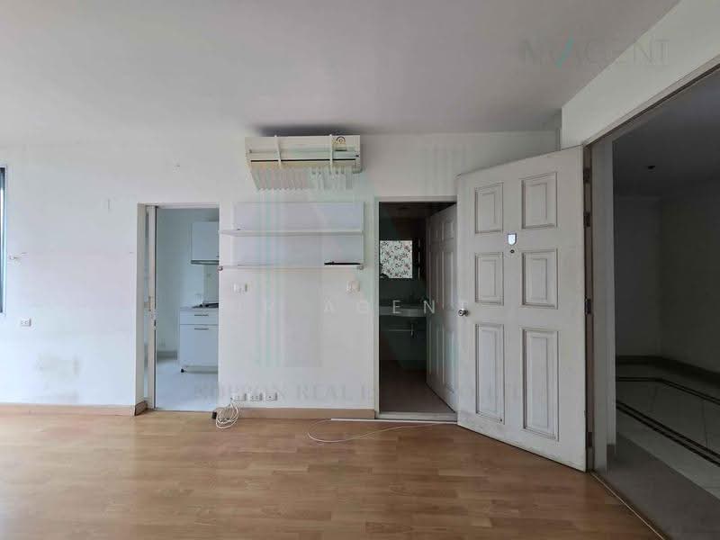 Life @ Ratchada, Bangkok, 36 Soi Lat Phrao 36, Chan Kasem, Chatuchak, Bangkok, 1 Bedroom, 35 sqm, Condo For Sale, by NR AGENT, 500527431 - DDproperty.com