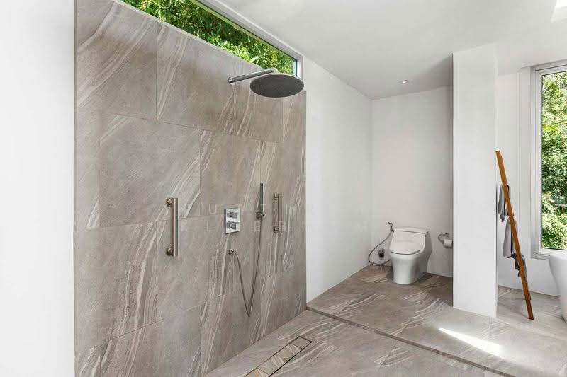 The Villas Overlooking Layan, Phuket, Moo 6 Layan Soi 1, Choeng Thale, Thalang, Phuket, 5 Bedrooms, 1,005 sqm, Villa For Sale, by Puttirat Kleebyam, 500527440 - DDproperty.com