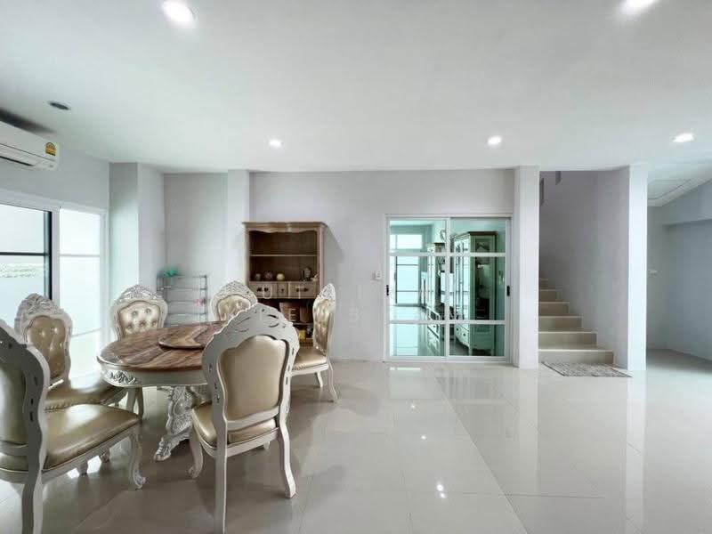 undefined, Phuket, Ratsada, Muang Phuket, Phuket, 5 Bedrooms, 400 sqm, Single Detached House For Sale, by Puttirat Kleebyam, 500527469 - DDproperty.com