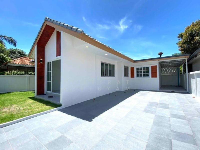 3-BR House, Chon Buri (Pattaya), Surasak, Si Racha, Chon Buri (Pattaya), 3 Bedrooms, 150 sqm, Single Detached House For Sale, by Puttirat Kleebyam, 500527495 - DDproperty.com