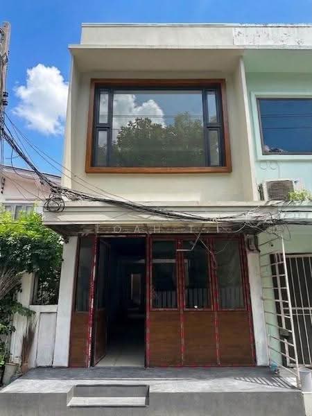 อาคารให้เช่า สุทธิสาร สะพานควาย พญาไท : Townhouse for rent in Sutthisan, Saphan Khwai, Phaya Thai ar, กรุงเทพ, สามเสนใน, พญาไท, กรุงเทพ, 140 ตร.ม., ตึกแถว-อาคารพาณิชย์ ให้เช่า, โดย TOAH T., 500527496 - DDproperty.com