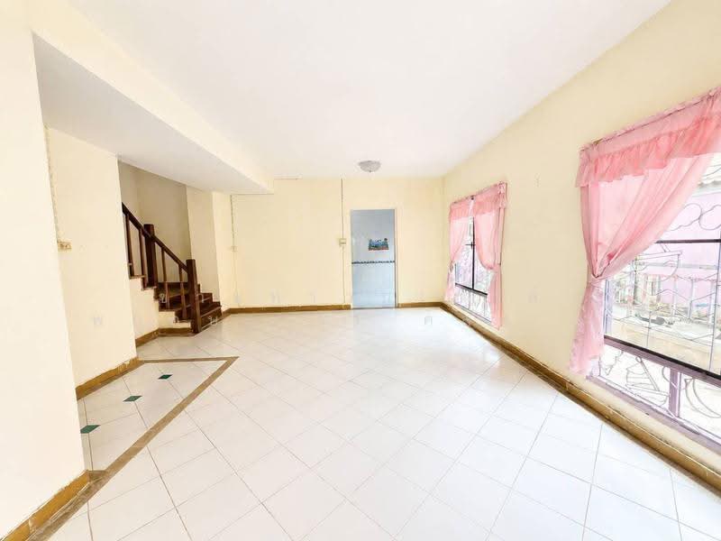 Baan Prueksa 11, Pathum Thani, Khlong Sam, Khlong Luang, Pathum Thani, 3 Bedrooms, 100 sqm, Townhouse For Sale, by ขายทาวน์เฮ้าส์ พฤกษา 11 คลองสาม | แปลงมุม 23.90 ตร.วา | 1.30 ล้าน | รีโนเวทได้, 500527563 - DDproperty.com