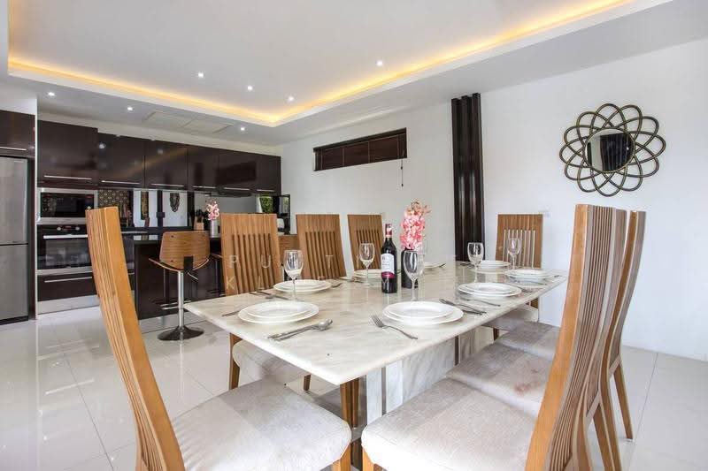 4-BR Villa, Phuket, Chalong, Muang Phuket, Phuket, 4 Bedrooms, 220 sqm, Villa For Sale, by Puttirat Kleebyam, 500527566 - DDproperty.com