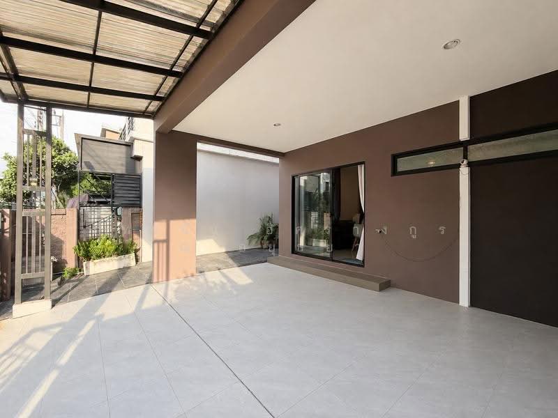 The Plant Rangsit Klong 4-Wongwaen, Pathum Thani, 53-1 Rangsit-Nakhon Nayok Road, Khlong Si, Khlong Luang, Pathum Thani, 3 Bedrooms, 113 sqm, Townhouse For Sale, by ภัทรนัน อิศรางกูร ณ อยุธยา, 500527590 - DDproperty.com