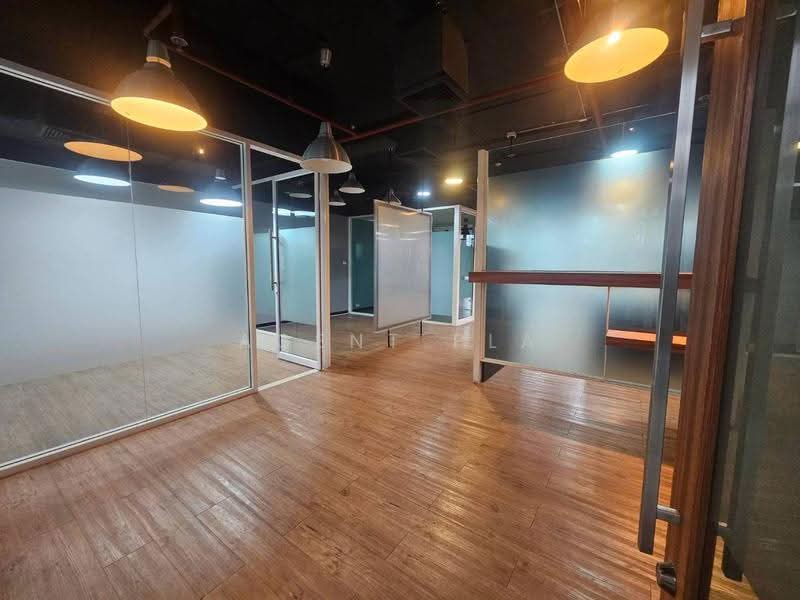 Office Space in high-rise building for rent in Asoke CBD- Sukhumvit 21 (SPSP672), Bangkok, สุขุมวิท21, Khlongtoei Nua, Watthana, Bangkok, , 206 sqm, Office Space For Rent, by Agent Pla, 500527645 - DDproperty.com