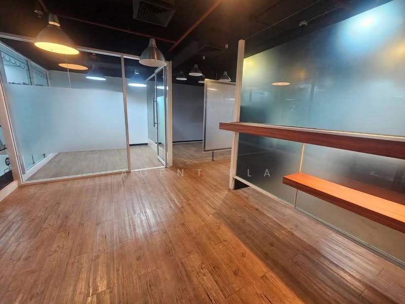 Office Space in high-rise building for rent in Asoke CBD- Sukhumvit 21 (SPSP672), Bangkok, สุขุมวิท21, Khlongtoei Nua, Watthana, Bangkok, , 206 sqm, Office Space For Rent, by Agent Pla, 500527645 - DDproperty.com