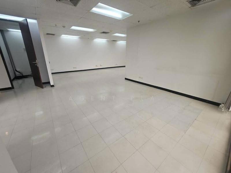 Office Space in high-rise building for rent in Asoke CBD- Sukhumvit 21 (SPSP673), Bangkok, สุขุมวิท21, Khlongtoei Nua, Watthana, Bangkok, , 115 sqm, Office Space For Rent, by Agent Pla, 500527691 - DDproperty.com