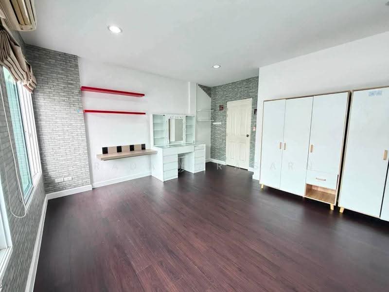 Baan Klang Muang Urbanion Sathorn-Ratchaphruek : บ้านกลางเมือง เออร์บาเนี่ยน สาทร-ราชพฤกษ์, กรุงเทพ, ถนน ราชพฤกษ์, บางแวก, ภาษีเจริญ, กรุงเทพ, 178 ตร.ม., ทาวน์เฮ้าส์ ให้เช่า, โดย Airada Parasarn, 500527702 - DDproperty.com