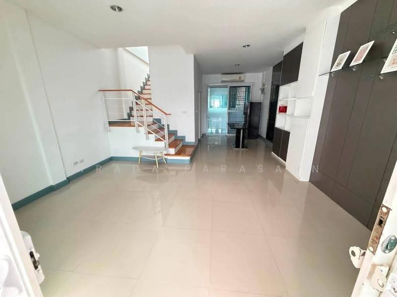 Baan Klang Muang Urbanion Sathorn-Ratchaphruek : บ้านกลางเมือง เออร์บาเนี่ยน สาทร-ราชพฤกษ์, กรุงเทพ, ถนน ราชพฤกษ์, บางแวก, ภาษีเจริญ, กรุงเทพ, 178 ตร.ม., ทาวน์เฮ้าส์ ให้เช่า, โดย Airada Parasarn, 500527702 - DDproperty.com