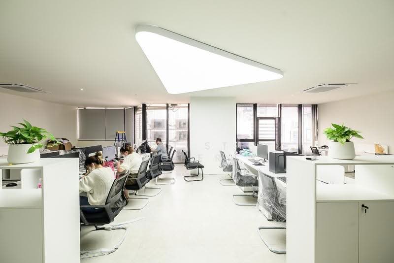 Chamnan Phenjati Business Center, Bangkok, Huai Khwang, Bangkok, , 403 sqm, Office Space For Sale, by Next Step Property, 500527714 - DDproperty.com