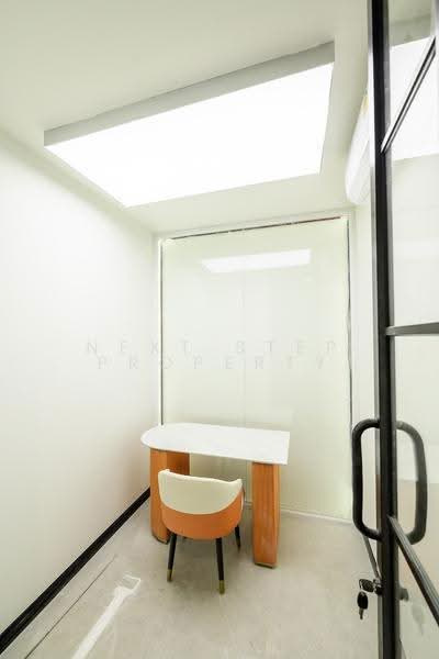 Chamnan Phenjati Business Center, Bangkok, Huai Khwang, Bangkok, , 403 sqm, Office Space For Sale, by Next Step Property, 500527714 - DDproperty.com