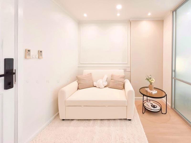 Lumpini Place Ratchayothin, Bangkok, 1484 Phahonyothin Road, Chan Kasem, Chatuchak, Bangkok, 1 Bedroom, 28 sqm, Condo For Sale, by Narupon Jongmanwattana, 500527733 - DDproperty.com