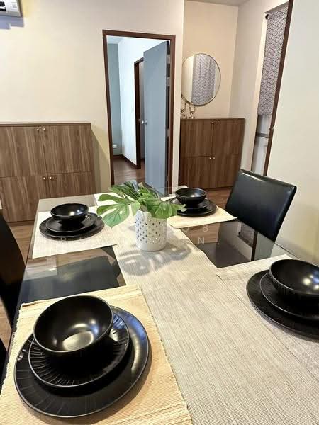 Von Napa Sukhumvit 38, Bangkok, Soi Sukhumvit 38, Phra Kanong, Khlong Toei, Bangkok, 1 Bedroom, 60 sqm, Condo For Rent, by Sompob Buaparungsri, 500527841 - DDproperty.com