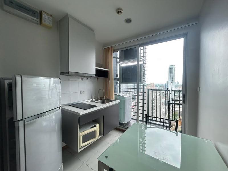 The Base Sukhumvit 77, Bangkok, 289 Sukhumvit 77 Road, Phra Kanong Nua, Watthana, Bangkok, 1 Bedroom, 37 sqm, Condo For Rent, by Khun Toey เตย, 500527873 - DDproperty.com