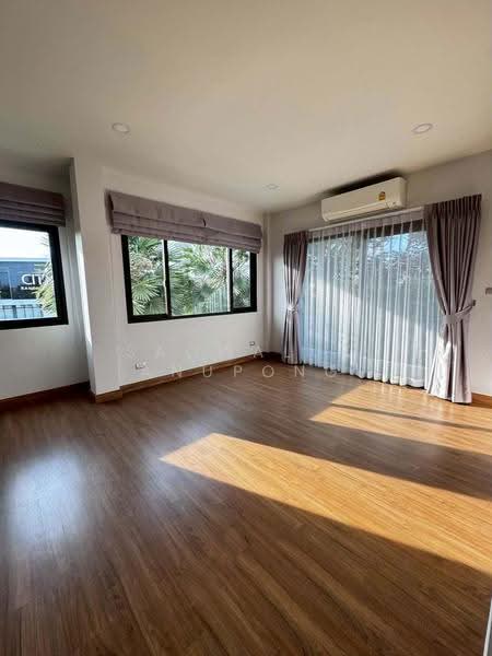 Centro Bangna Km.7, Samut Prakan, Buanakarin Road, Bang Kaeo, Bang Plee, Samut Prakan, 4 Bedrooms, 180 sqm, Single Detached House For Sale, by Saowaluk Anupong, 500527876 - DDproperty.com