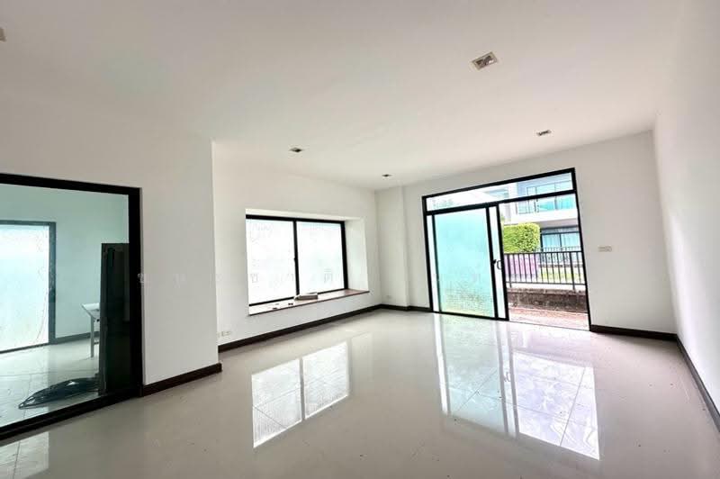 Casa Grand Sukhapiban 5, Bangkok, Soi Sukhaphiban 5, Sai Mai, Bangkok, 3 Bedrooms, 255 sqm, Single Detached House For Sale, by ชนะชาติ นนท์ตา, 500527879 - DDproperty.com