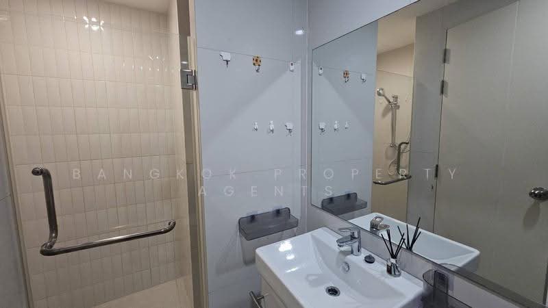 Life Asoke, Bangkok, Asoke-Dindang Road, Bang Kapi, Huai Khwang, Bangkok, 2 Bedrooms, 55 sqm, Condo For Rent, by BANGKOK PROPERTY AGENTS, 500527956 - DDproperty.com