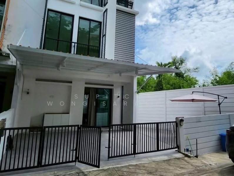Areeya Mandarina Sukhumvit 77, Bangkok, Sukhumvit 77 Road (On Nut), Suan Luang, Bangkok, 3 Bedrooms, 204 sqm, Townhouse For Rent, by Supitcha Wongisaraseri, 500527980 - DDproperty.com