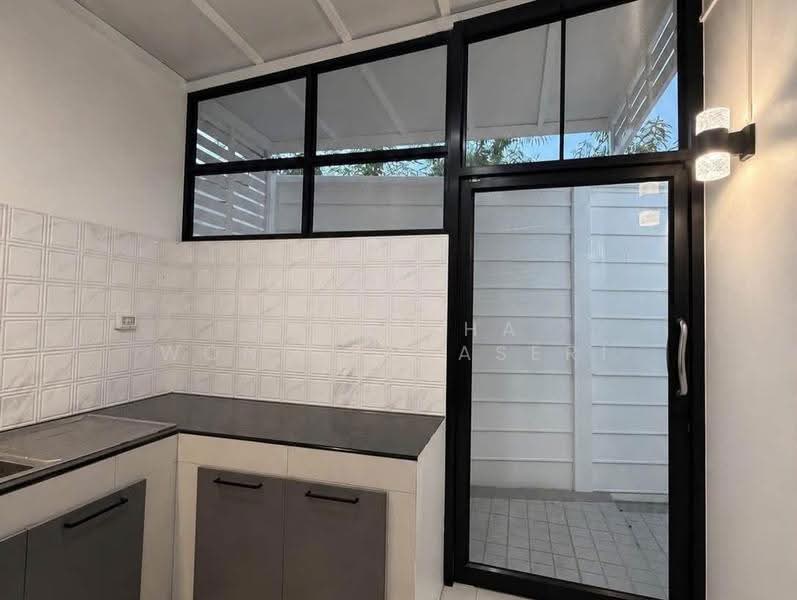 Areeya Mandarina Sukhumvit 77 : อารียา แมนดารีนา สุขุมวิท 77, กรุงเทพ, ถนนสุขุมวิท 77 (อ่อนนุช), สวนหลวง, กรุงเทพ, 204 ตร.ม., ทาวน์เฮ้าส์ ให้เช่า, โดย Supitcha Wongisaraseri, 500527980 - DDproperty.com