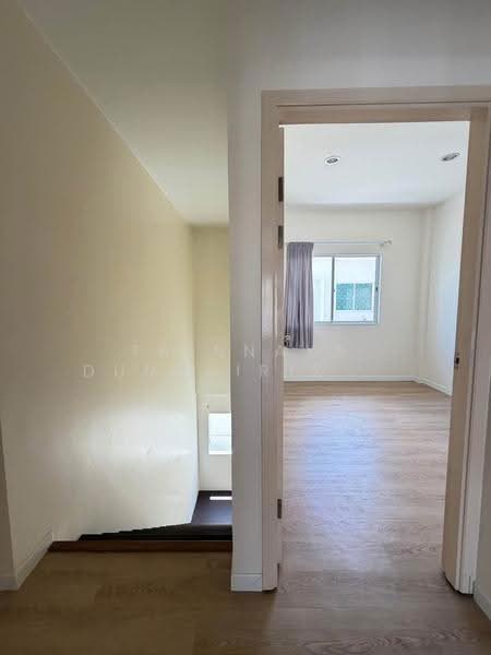 3-BR Townhouse, Bangkok, Saphan Sung, Bangkok, 3 Bedrooms, 204 sqm, Townhouse For Sale, by Trinnaya Dungsirisangthong, 500528007 - DDproperty.com
