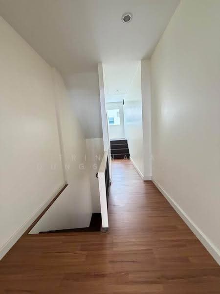 3-BR Townhouse, Bangkok, Saphan Sung, Bangkok, 3 Bedrooms, 204 sqm, Townhouse For Sale, by Trinnaya Dungsirisangthong, 500528007 - DDproperty.com