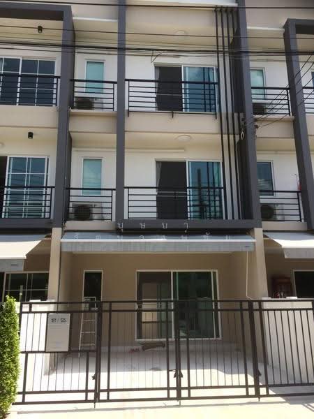 Baan Klang Muang Sukhumvit 77 : บ้านกลางเมือง สุขุมวิท 77, กรุงเทพ, ซอย อ่อนนุช 17, สวนหลวง, กรุงเทพ, 178 ตร.ม., ทาวน์เฮ้าส์ ให้เช่า, โดย บุษบา รัตนวงษ์ชัย, 500528013 - DDproperty.com