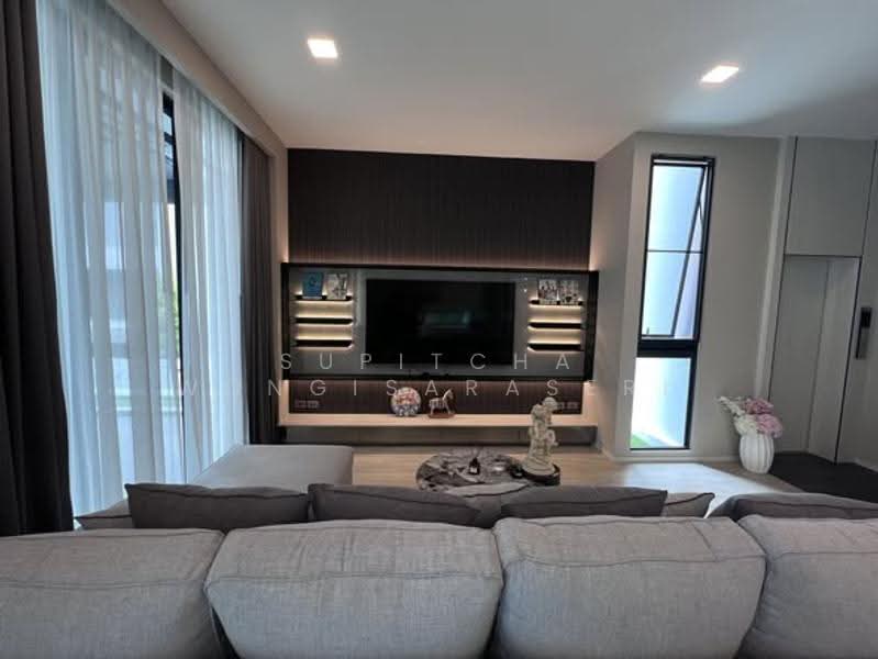 VIVE Krungthep Kreetha, Bangkok, Krungthep Kreetha Road, Saphan Sung, Bangkok, 4 Bedrooms, 421 sqm, Single Detached House For Rent, by Supitcha Wongisaraseri, 500528032 - DDproperty.com